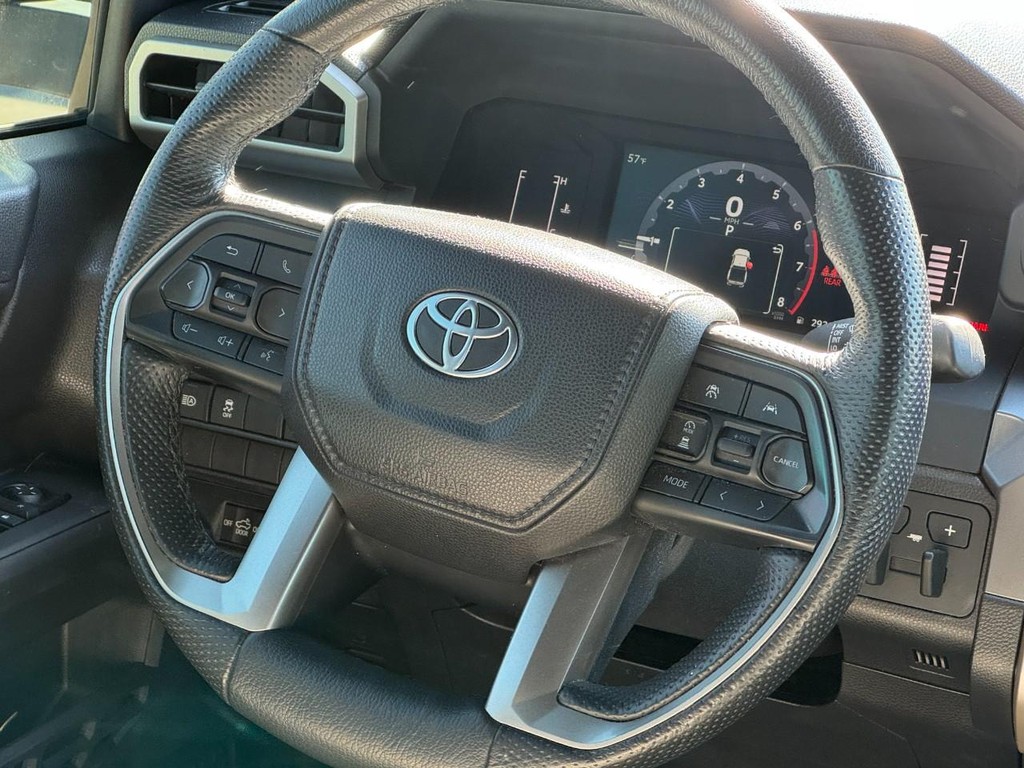 Toyota Tacoma 4WD Vehicle Image 12