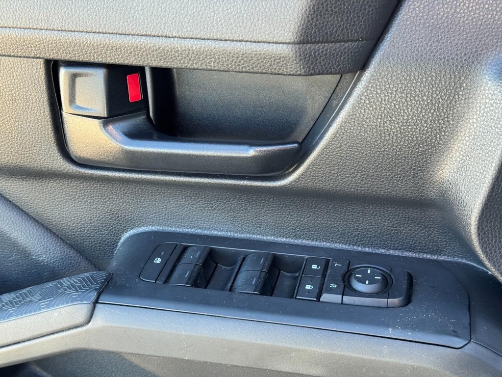 Toyota Tacoma 4WD Vehicle Image 23