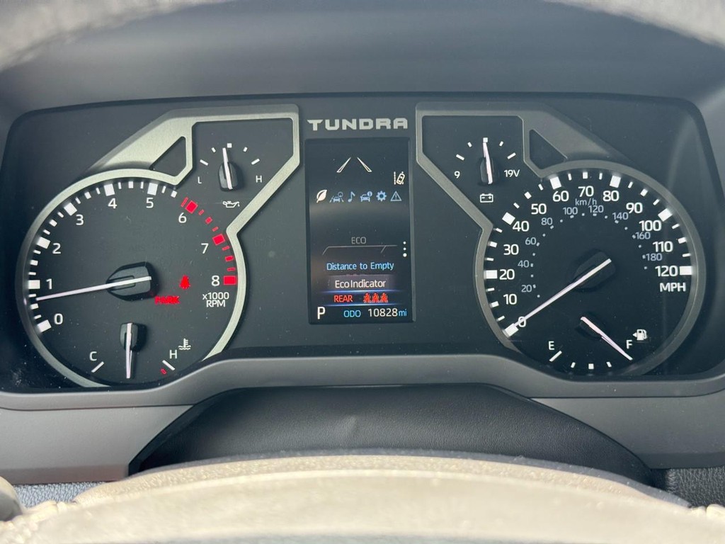 Toyota Tundra 4WD Vehicle Image 19