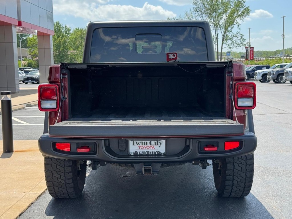 Jeep Gladiator Vehicle Image 4