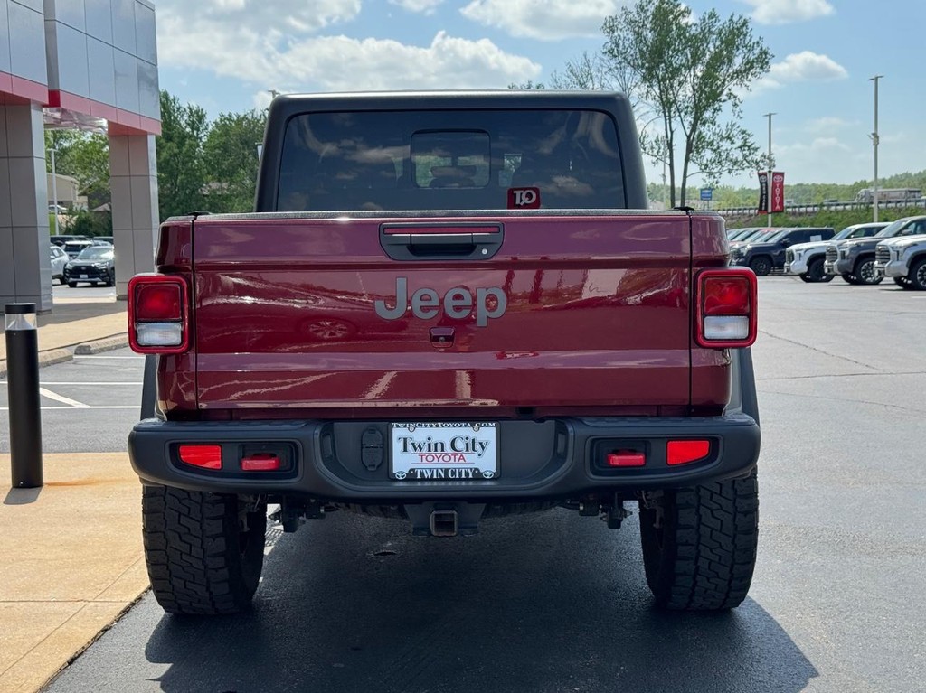 Jeep Gladiator Vehicle Image 5