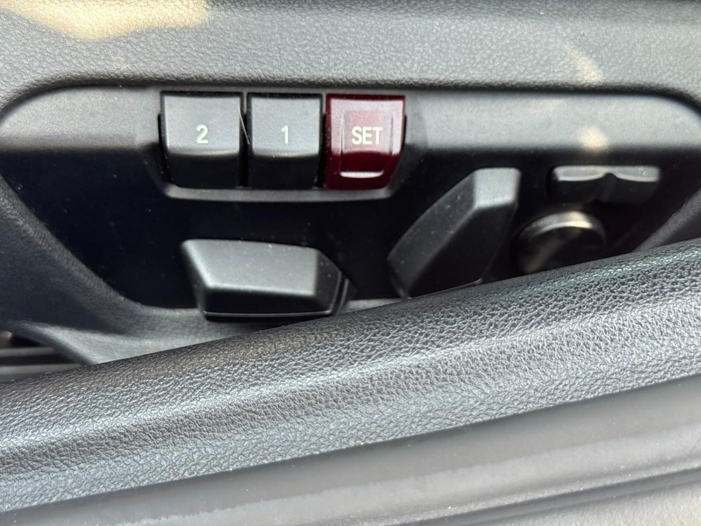 Toyota GR Supra Vehicle Image 17