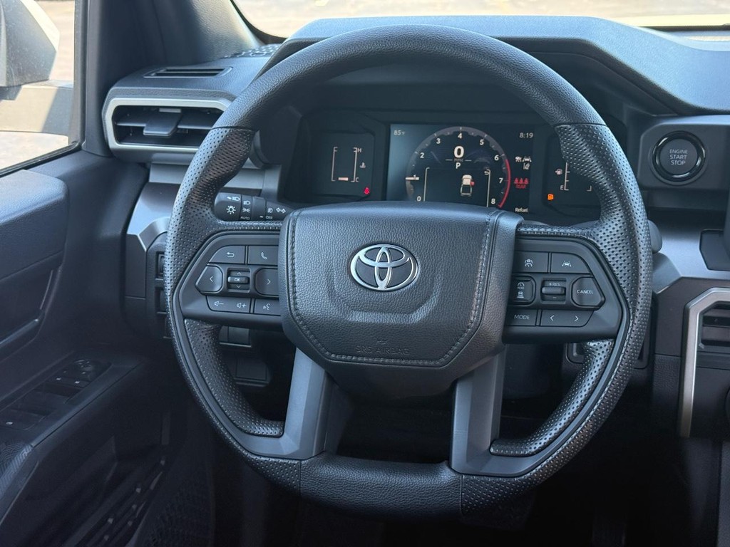 Toyota Tacoma 2WD Vehicle Image 7