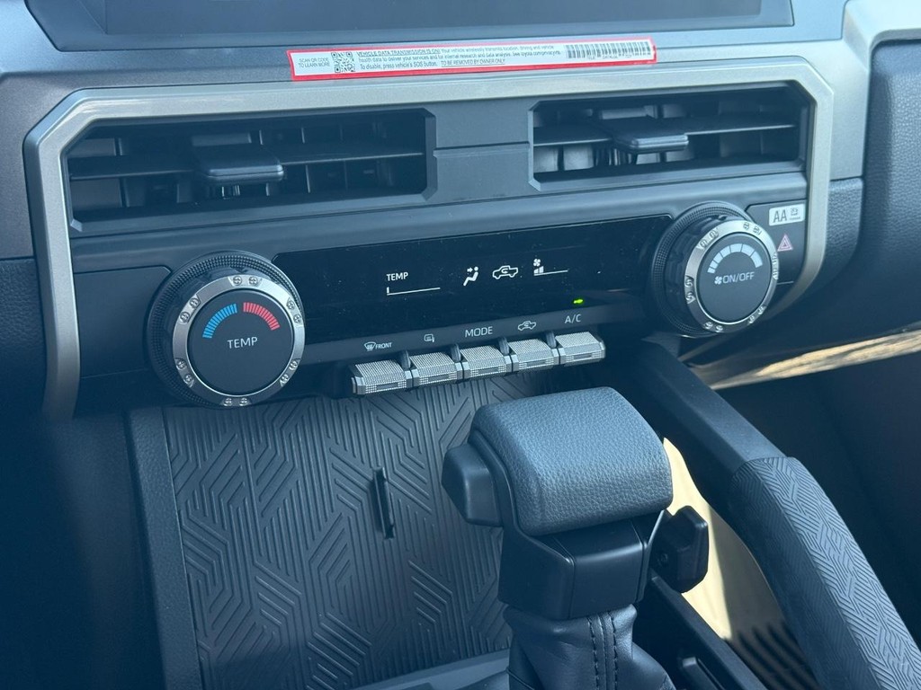 Toyota Tacoma 2WD Vehicle Image 12