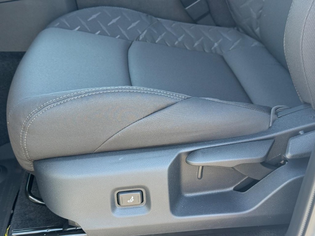 Toyota Tacoma 2WD Vehicle Image 18