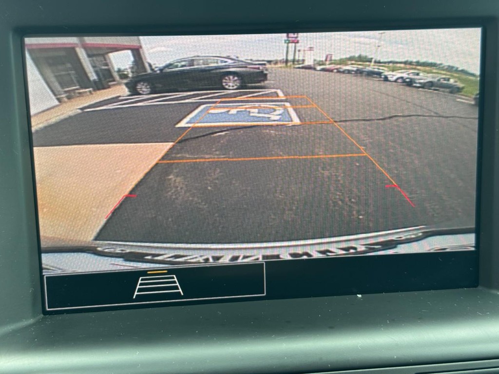 GMC Terrain Vehicle Image 16