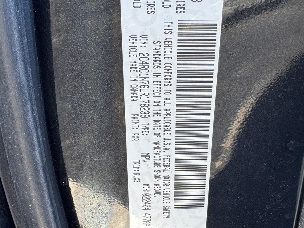 Chrysler Pacifica Vehicle Image 27