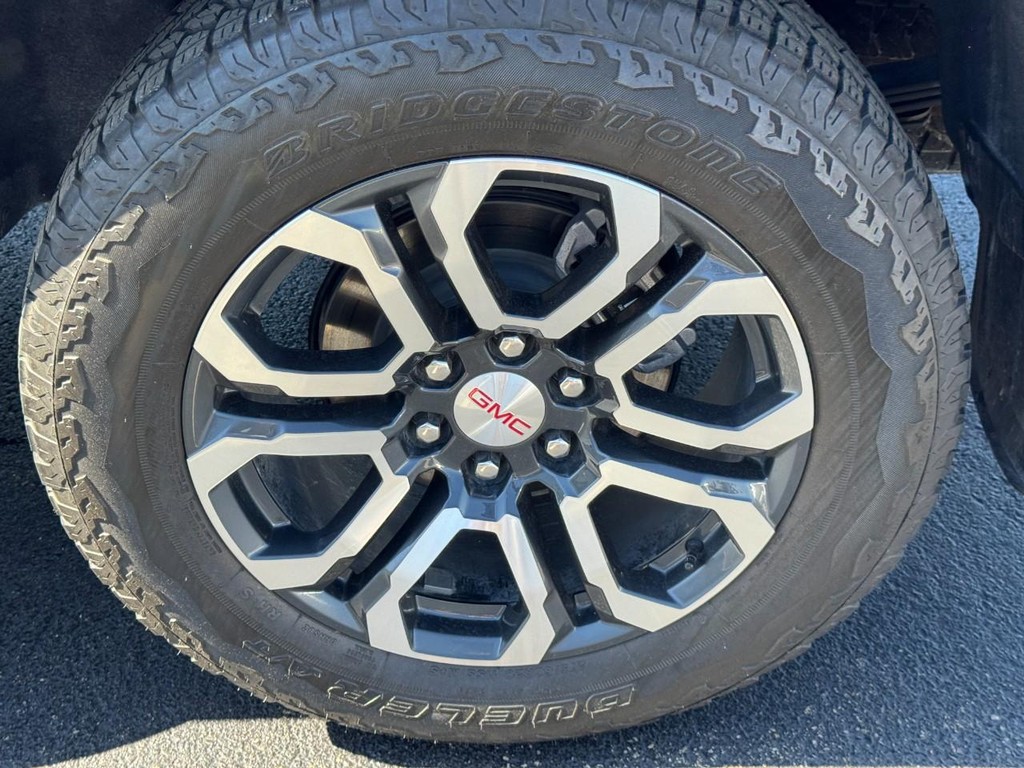 GMC Canyon Vehicle Image 7