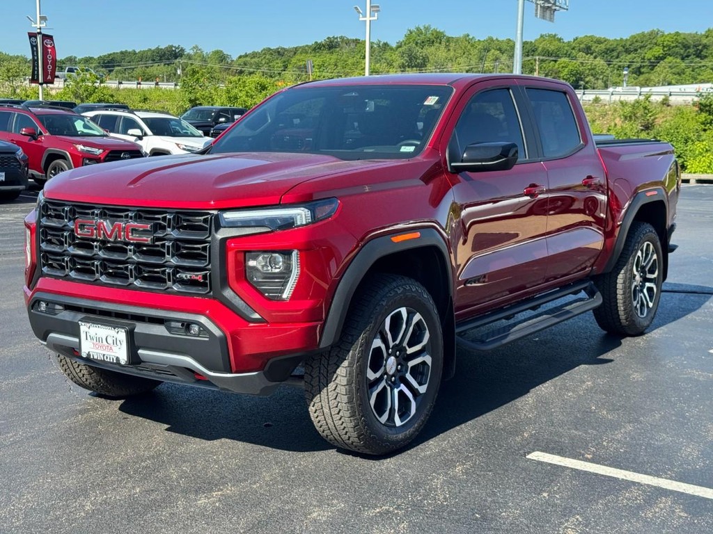 GMC Canyon Vehicle Image 8