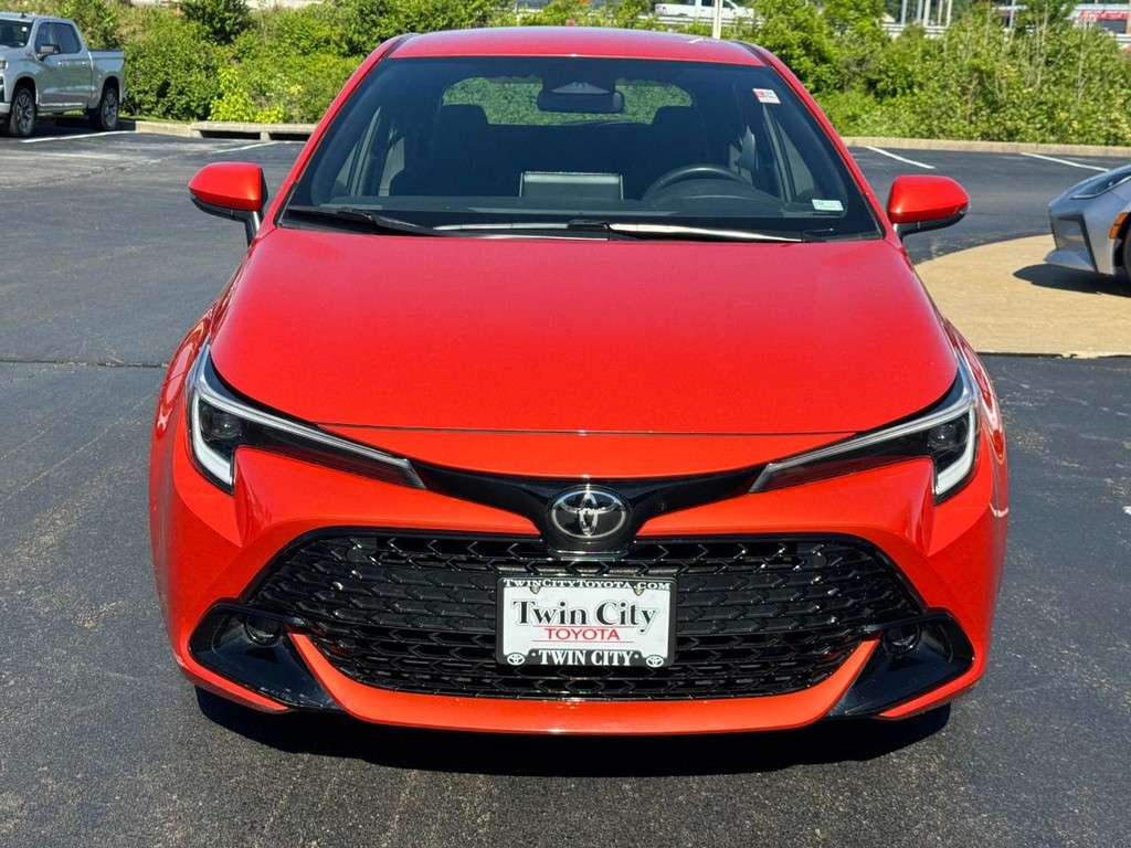 Toyota Corolla Hatchback Vehicle Image 9