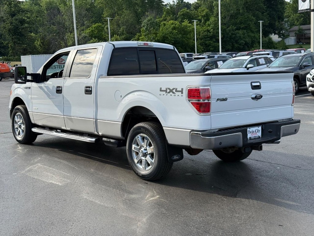 Ford F-150 Vehicle Full-screen Gallery Image 06