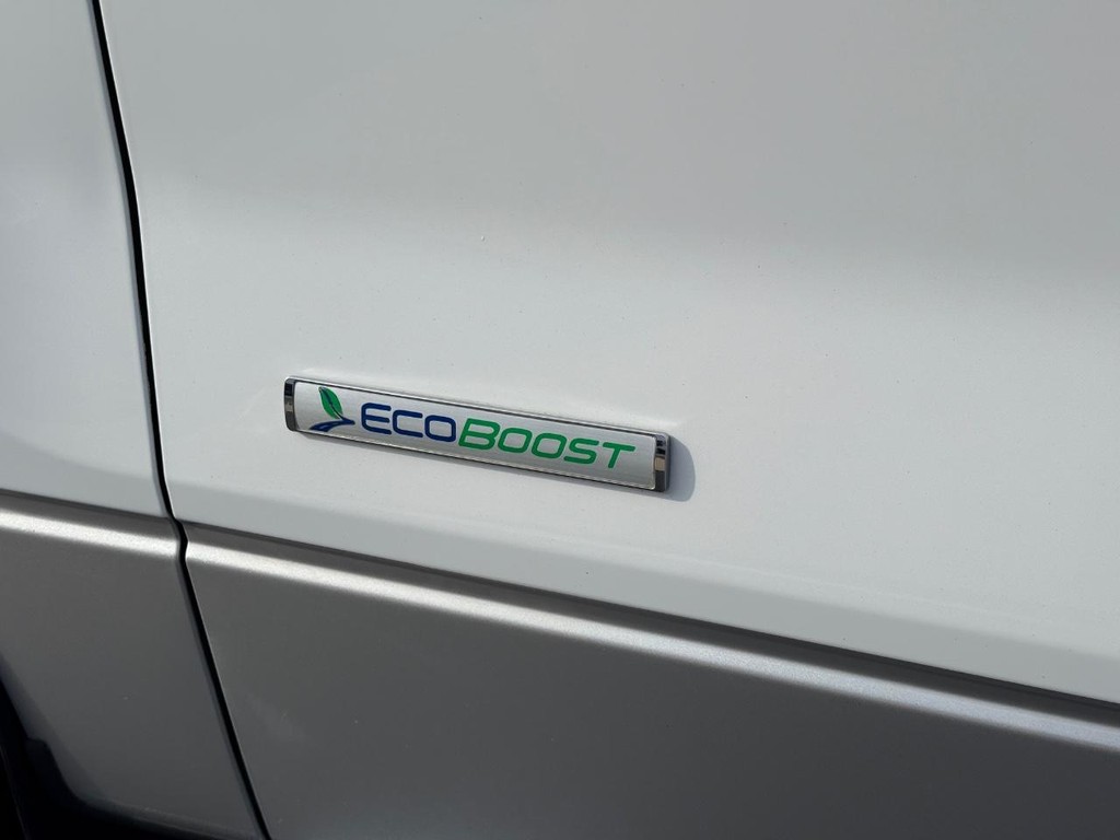 Ford F-150 Vehicle Full-screen Gallery Image 08