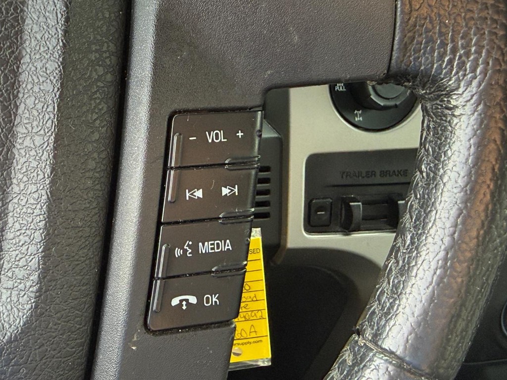 Ford F-150 Vehicle Full-screen Gallery Image 20