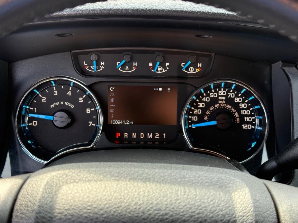 Ford F-150 Vehicle Full-screen Gallery Image 21