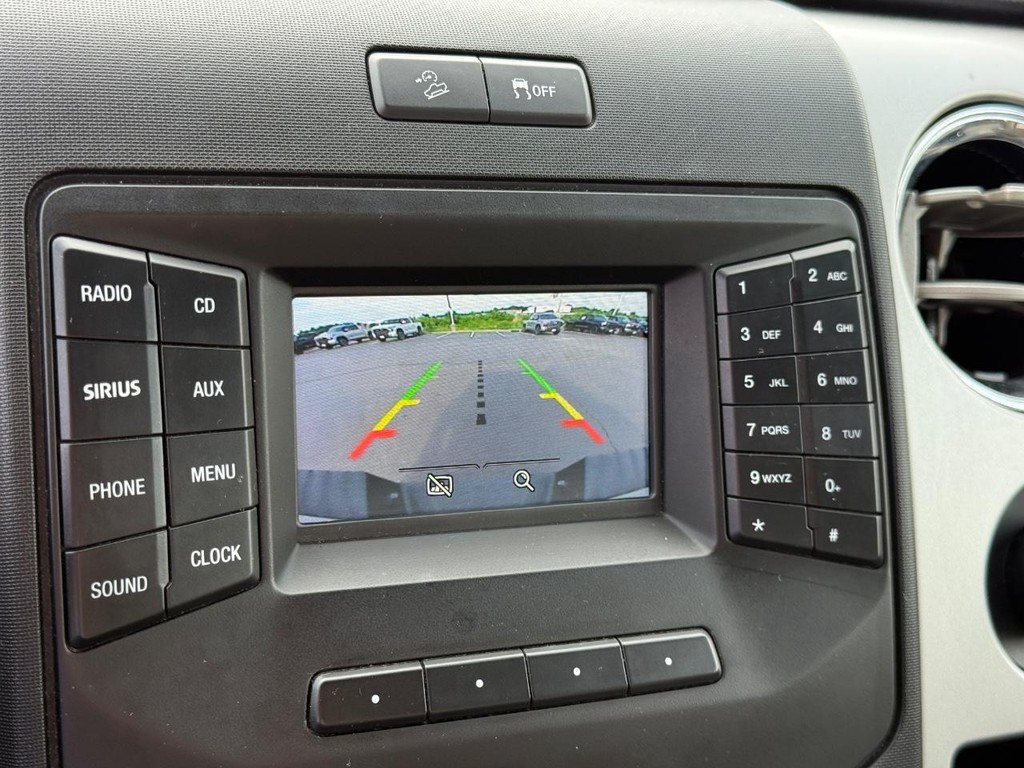 Ford F-150 Vehicle Full-screen Gallery Image 23
