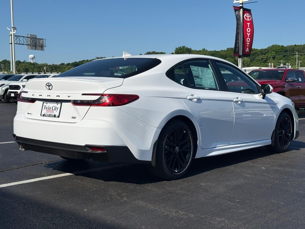 Toyota Camry Vehicle Image 3
