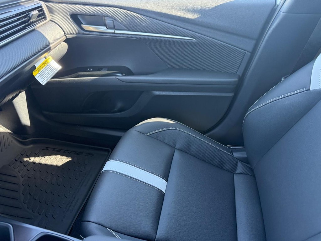Toyota Camry Vehicle Image 17