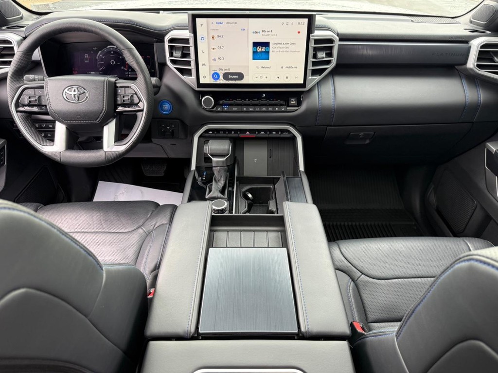 Toyota Tundra 4WD Vehicle Image 13