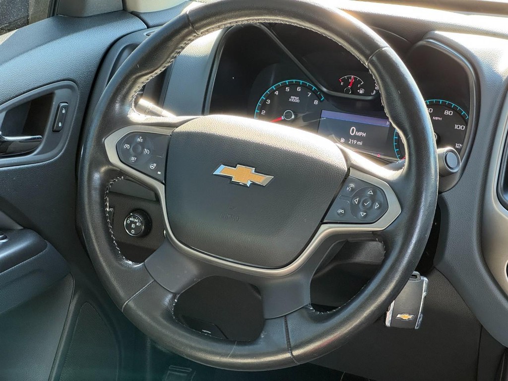 Chevrolet Colorado Vehicle Image 12