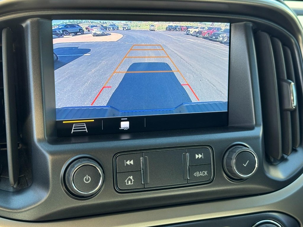Chevrolet Colorado Vehicle Image 20
