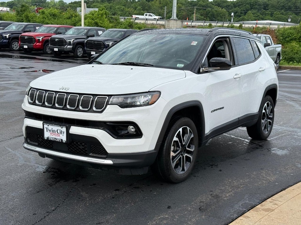 Jeep Compass Vehicle Image 9