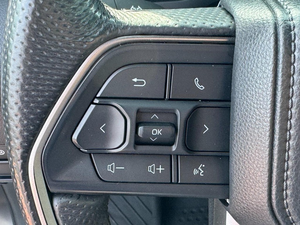 Toyota Tundra 4WD Vehicle Image 20