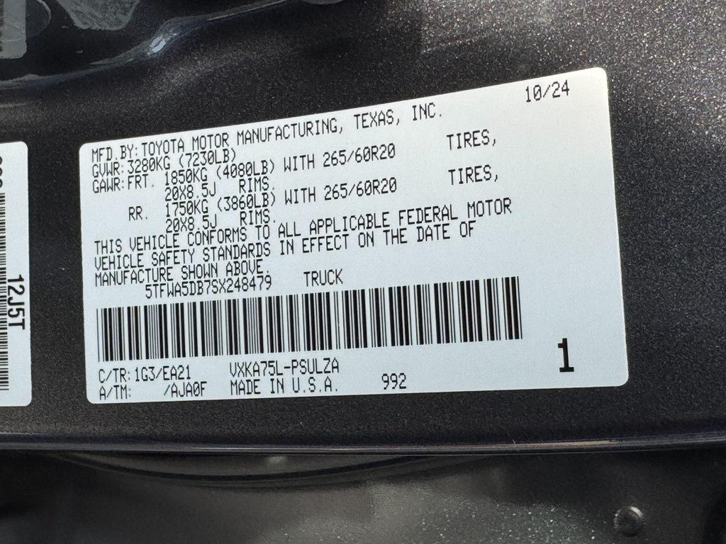 Toyota Tundra 4WD Vehicle Image 23