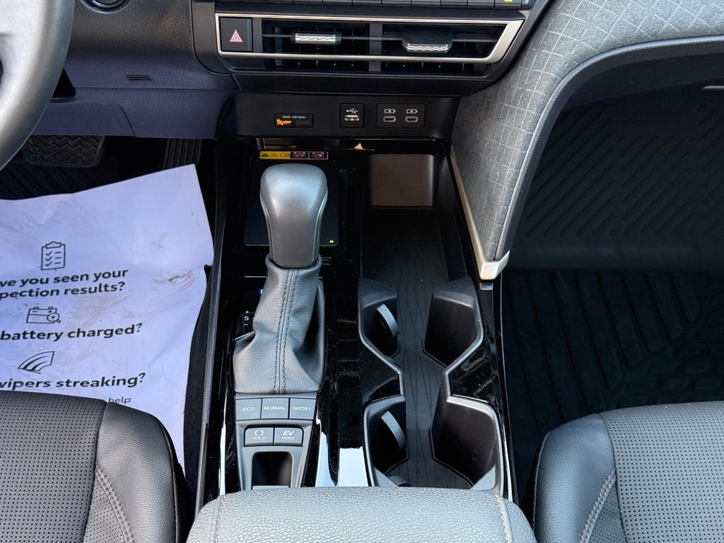 Toyota Camry Vehicle Image 15