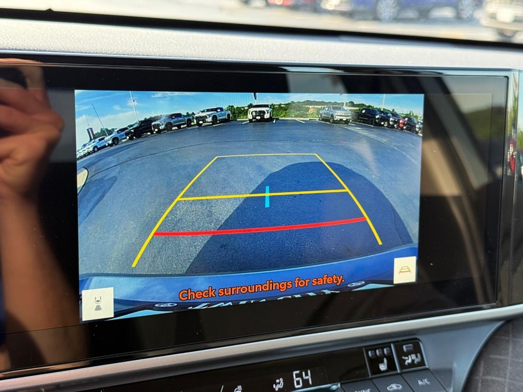Toyota Camry Vehicle Image 22