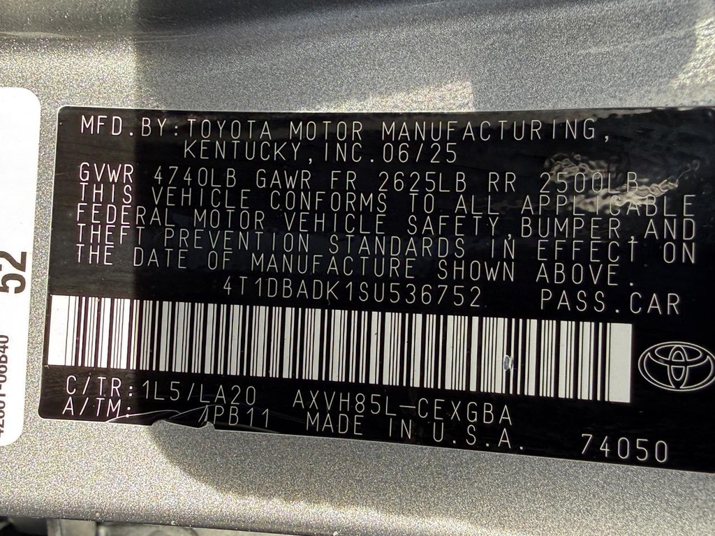 Toyota Camry Vehicle Image 24