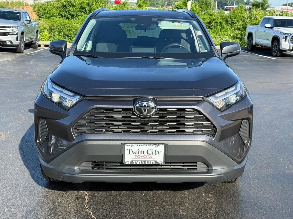 Toyota RAV4 Vehicle Image 10