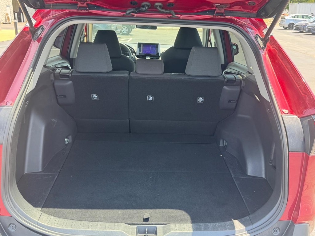 Toyota RAV4 Vehicle Image 5