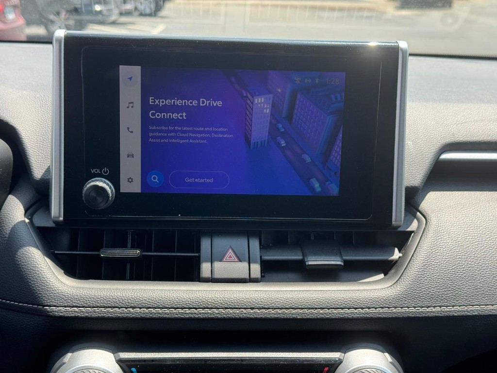 Toyota RAV4 Vehicle Image 14