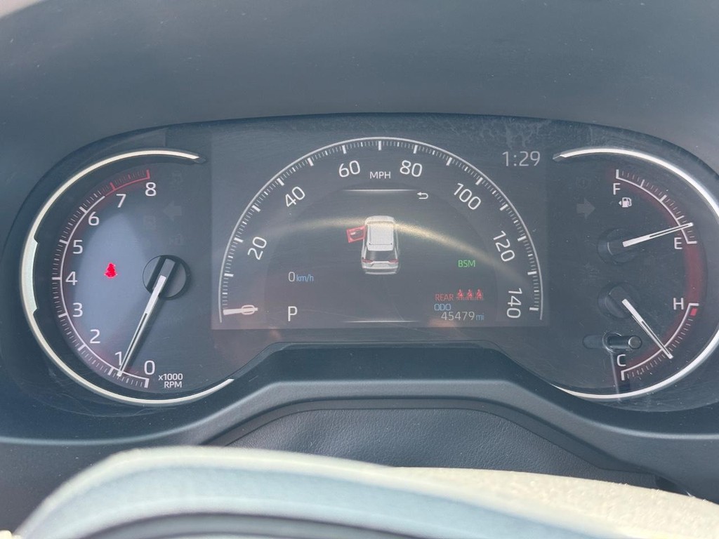 Toyota RAV4 Vehicle Image 21