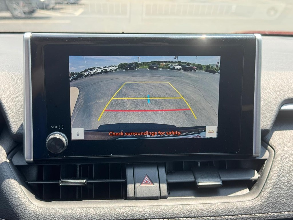 Toyota RAV4 Vehicle Image 23
