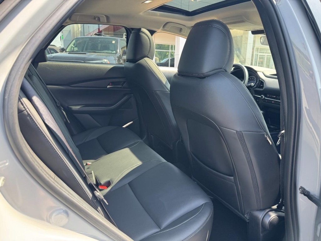 Mazda CX-30 Vehicle Image 11