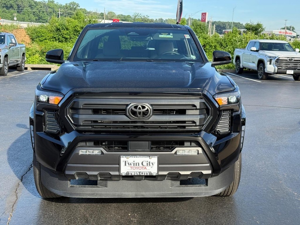 Toyota Tacoma 4WD Vehicle Image 10