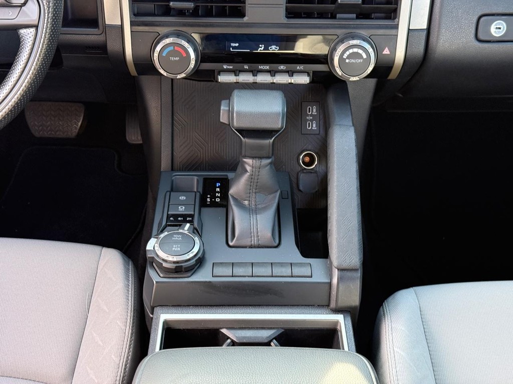 Toyota Tacoma 4WD Vehicle Image 15