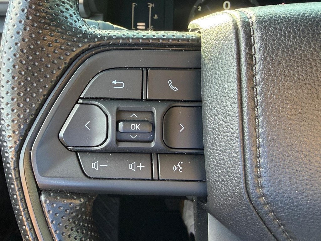 Toyota Tacoma 4WD Vehicle Image 18