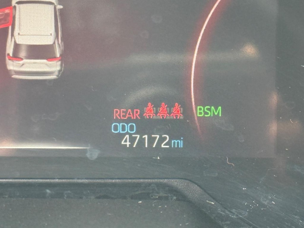 Toyota RAV4 Vehicle Image 21