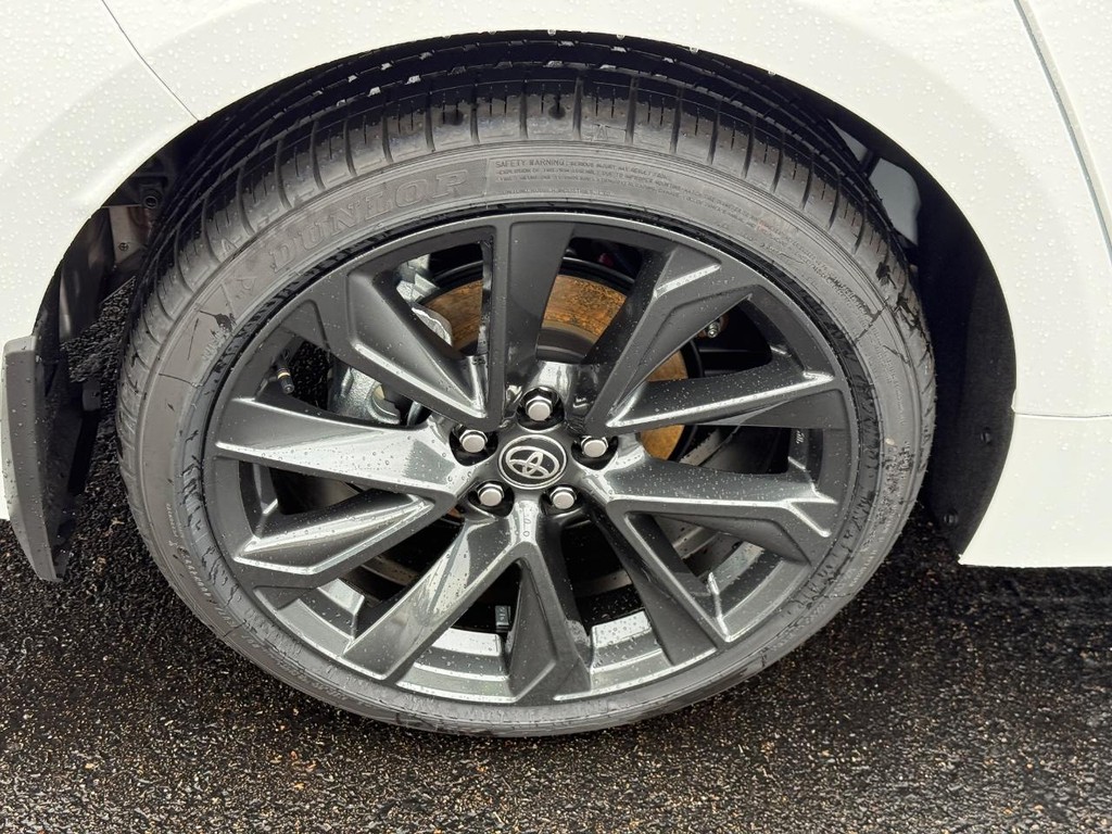 Toyota Corolla Vehicle Image 5