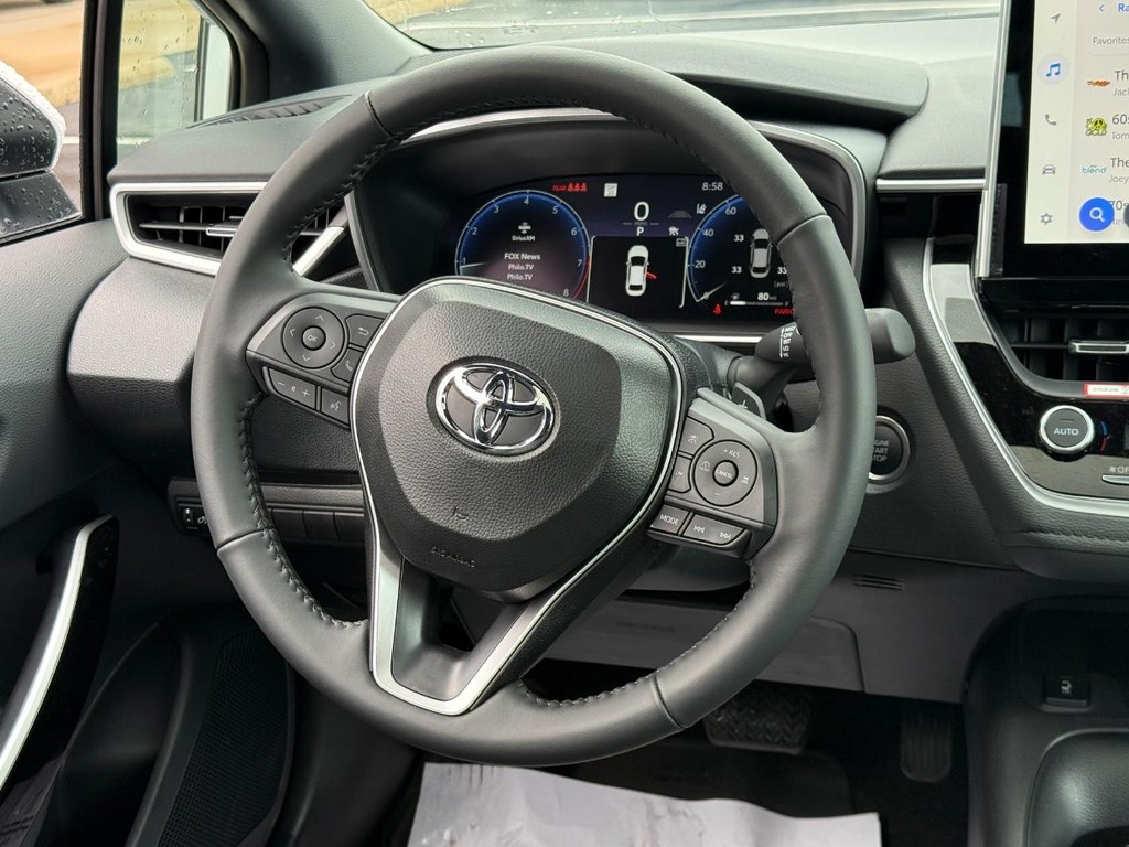 Toyota Corolla Vehicle Image 8