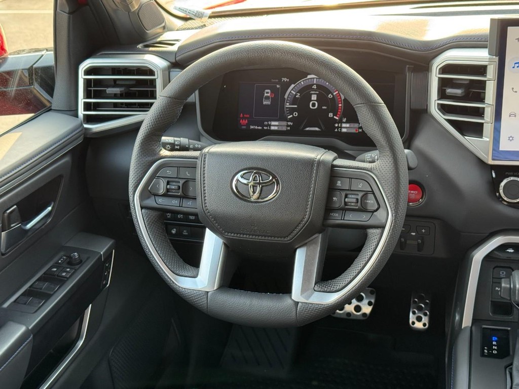 Toyota Tundra 4WD Vehicle Image 15