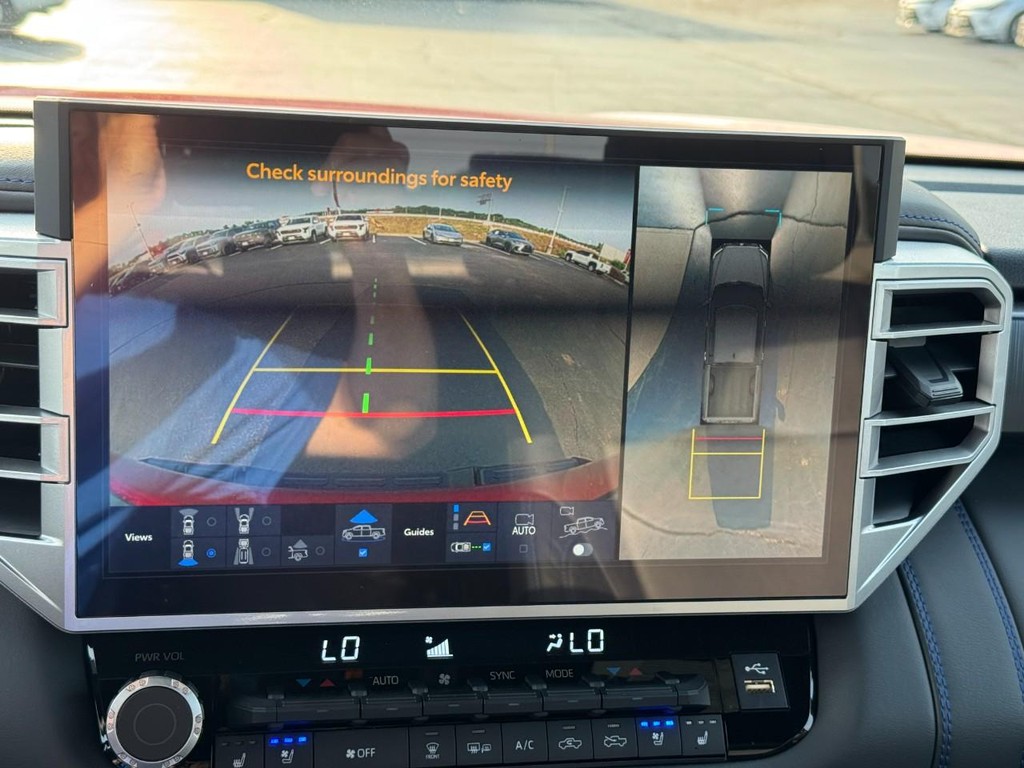 Toyota Tundra 4WD Vehicle Image 25