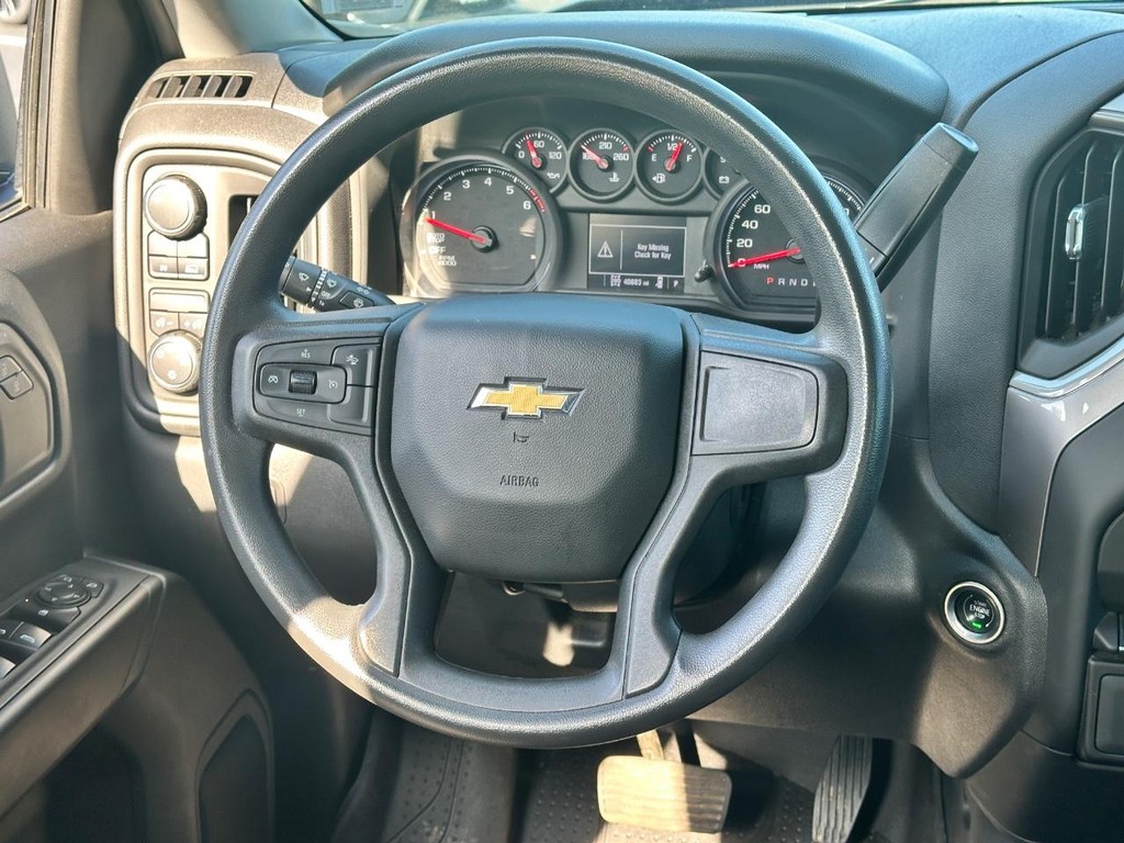 Chevrolet Silverado 1500 Vehicle Image 12