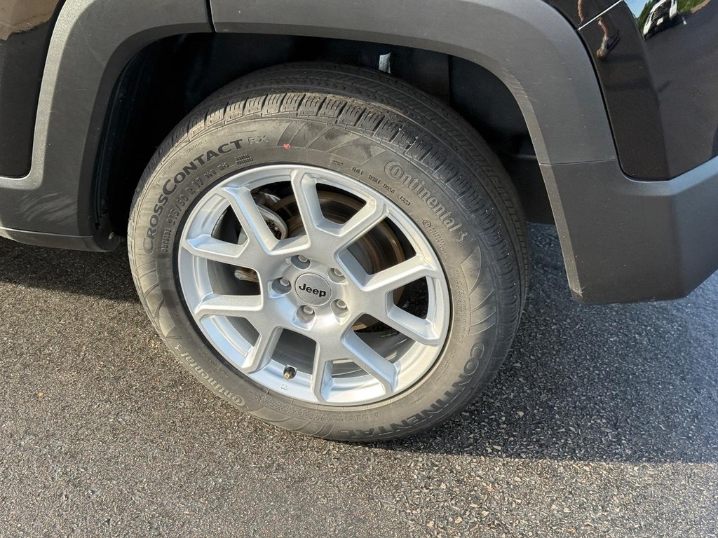 Jeep Renegade Vehicle Image 7