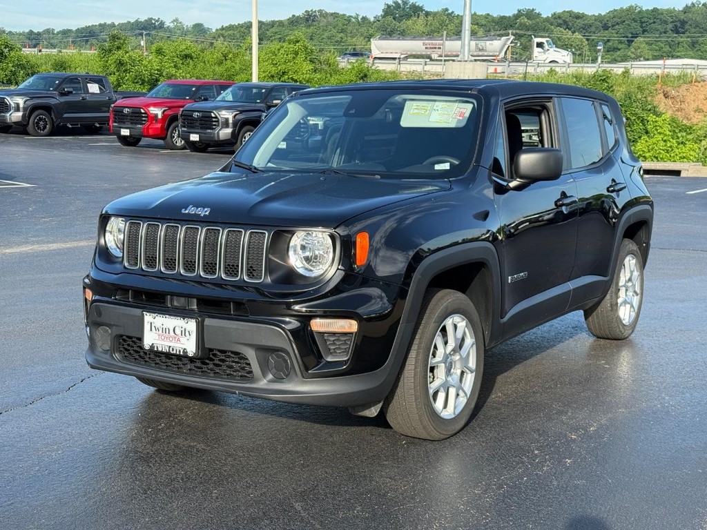 Jeep Renegade Vehicle Image 8