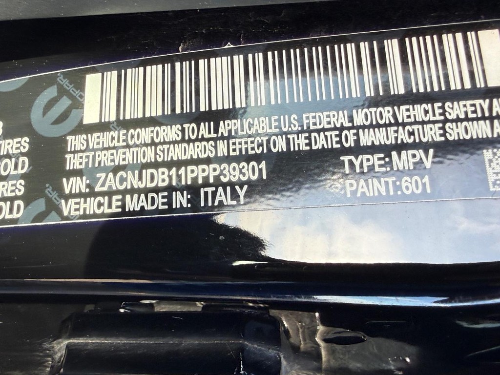 Jeep Renegade Vehicle Image 22