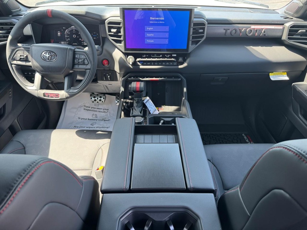 Toyota Sequoia Vehicle Image 9