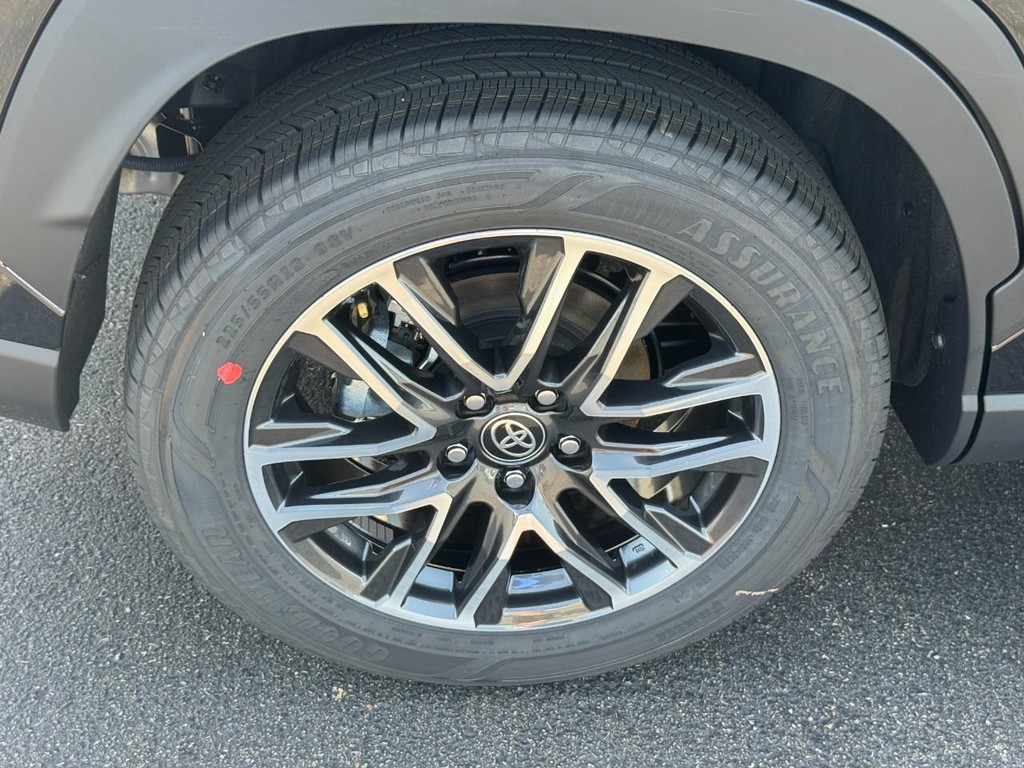 Toyota 4Runner Vehicle Image 5